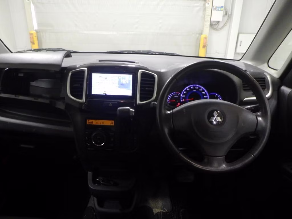 MITSUBISHI DELICA D:2