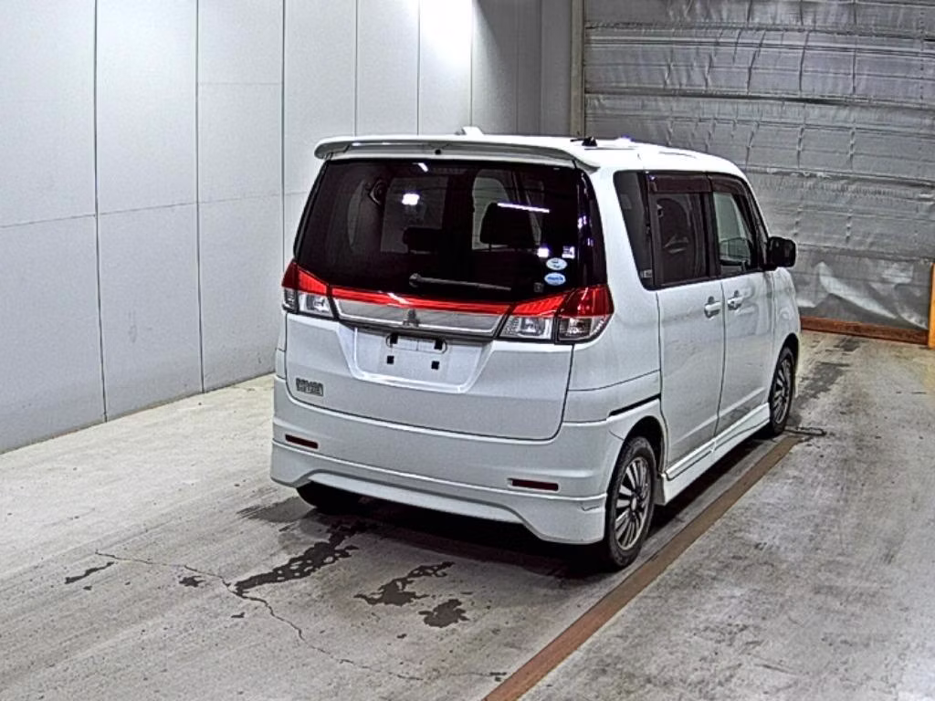 MITSUBISHI DELICA D:2