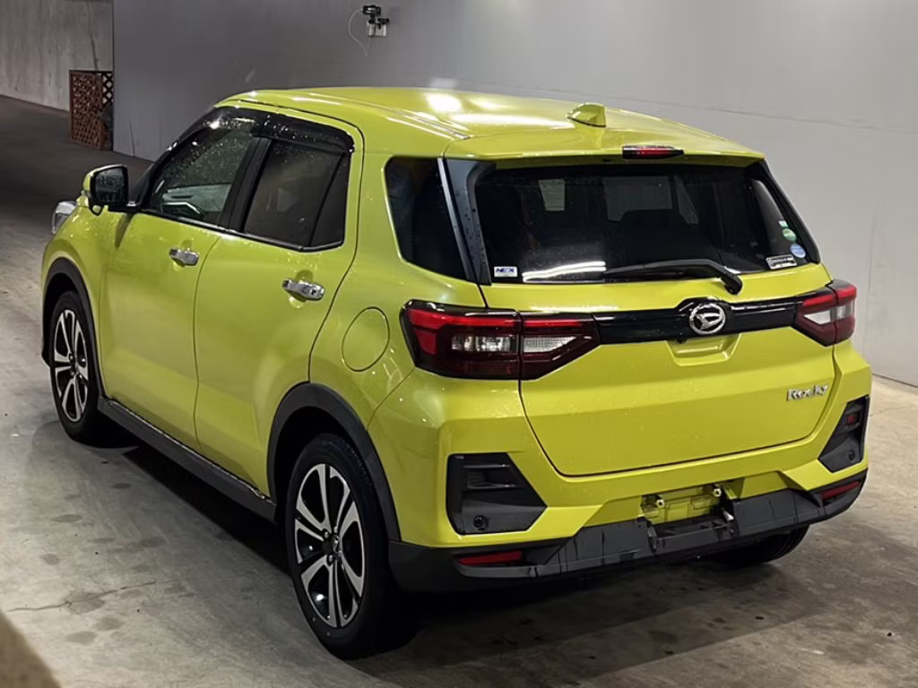 DAIHATSU ROCKY