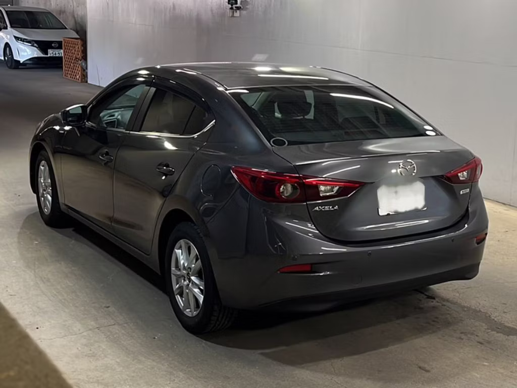 MAZDA AXELA