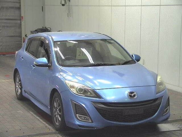 MAZDA AXELA