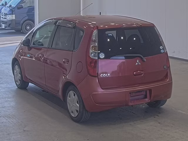 MITSUBISHI COLT