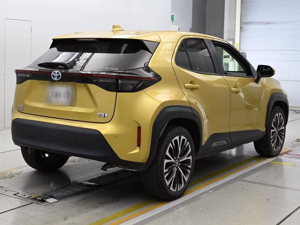 TOYOTA YARIS CROSS