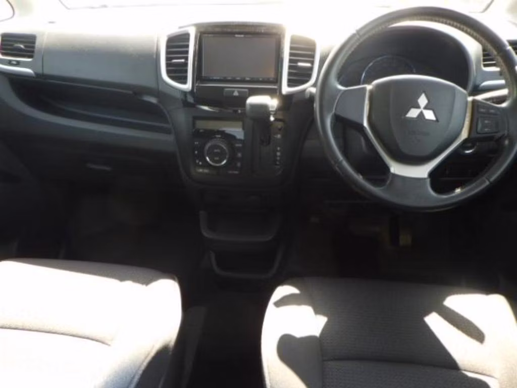 MITSUBISHI DELICA D:2