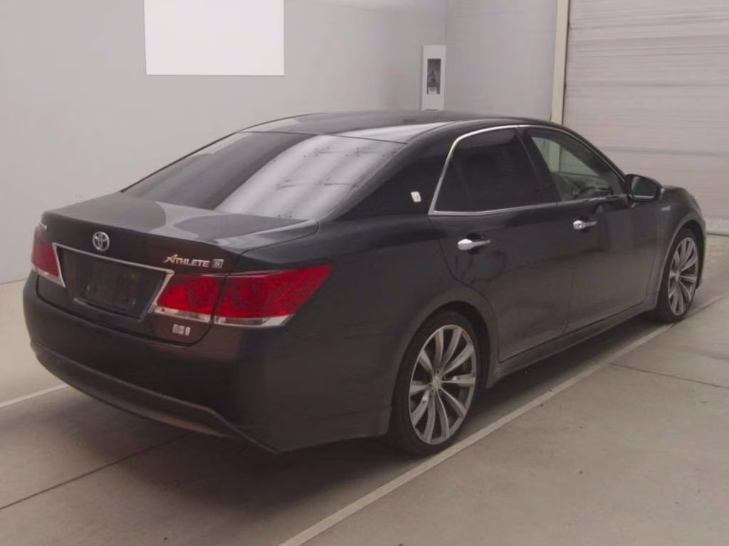 TOYOTA CROWN