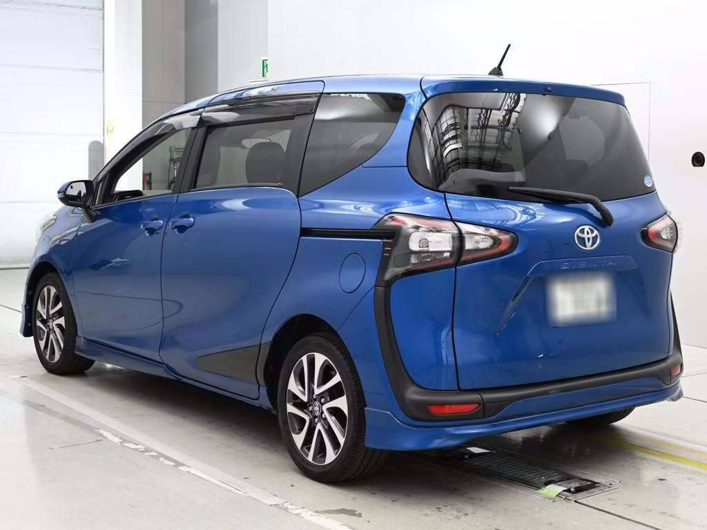 TOYOTA SIENTA