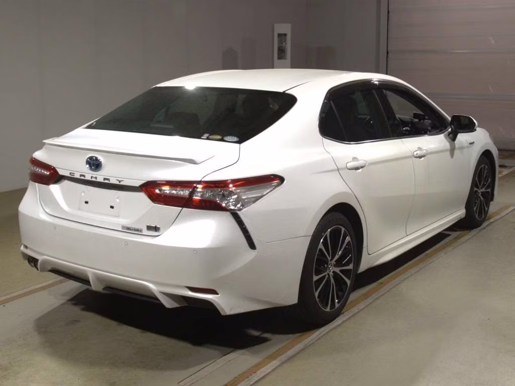 TOYOTA CAMRY