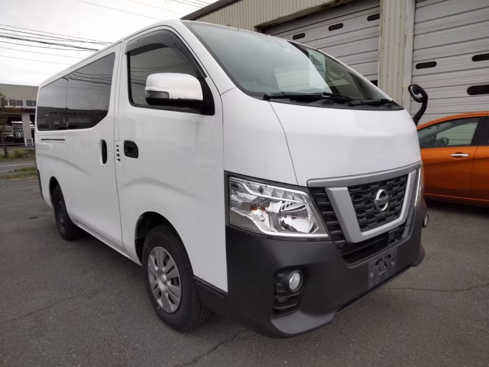 NISSAN NV350 CARAVAN