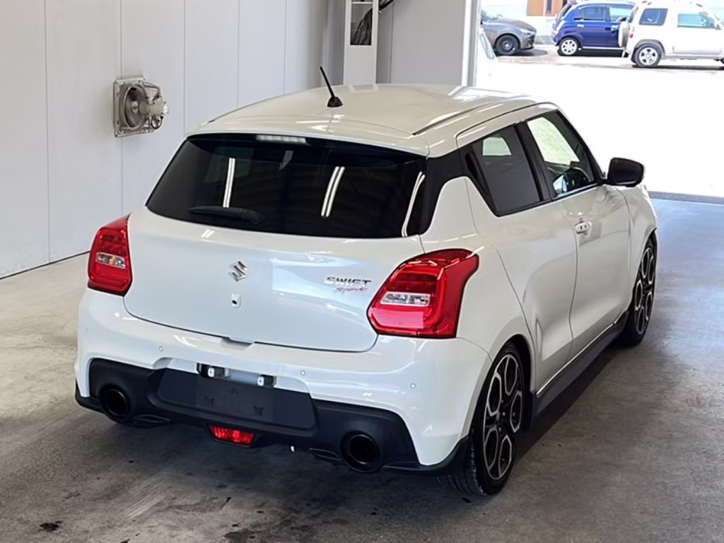 SUZUKI SWIFT
