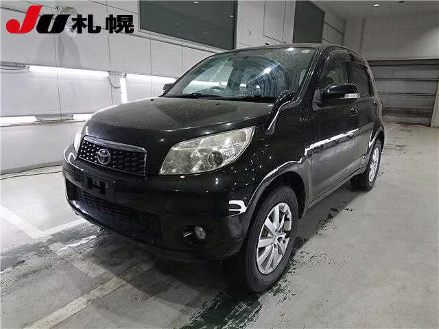 TOYOTA RUSH