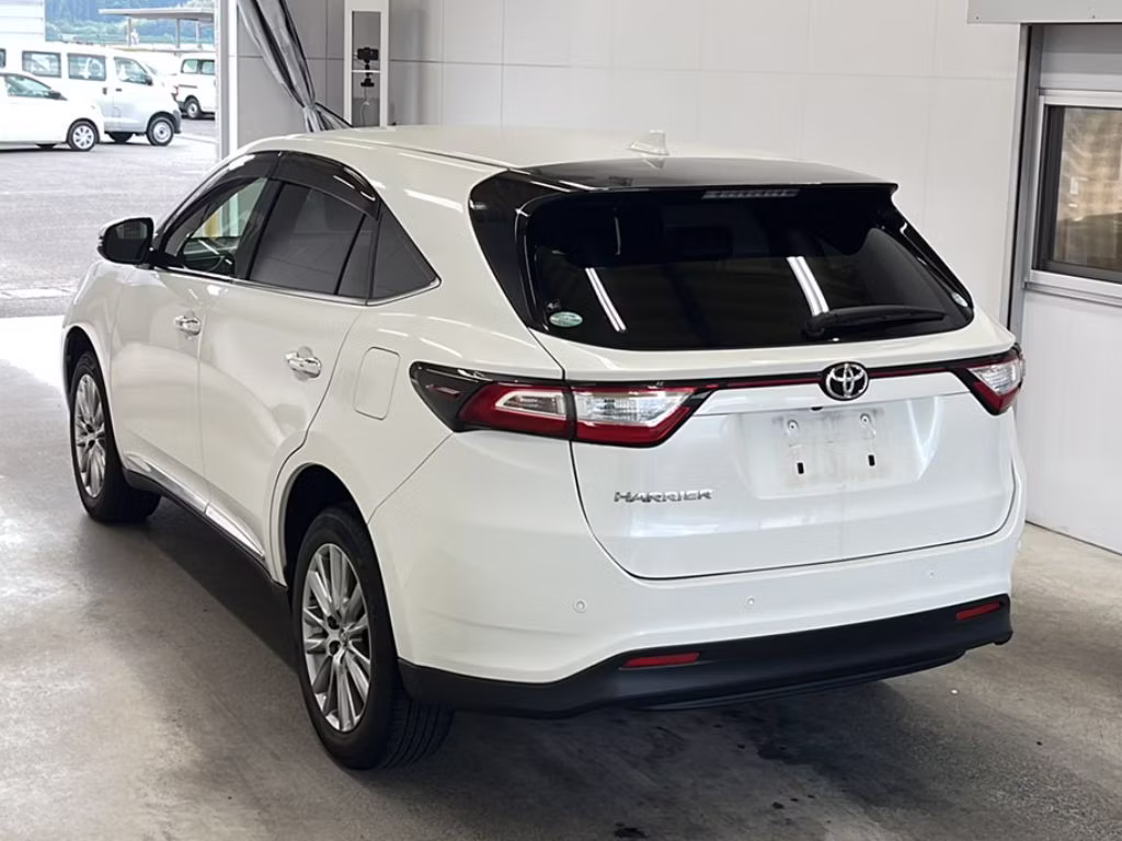 TOYOTA HARRIER
