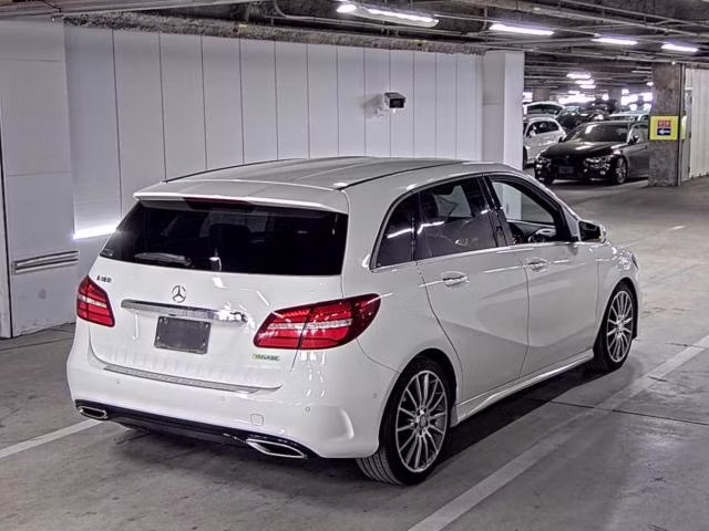 MERCEDES-BENZ B-CLASS