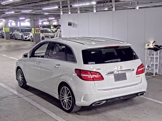 MERCEDES-BENZ B-CLASS