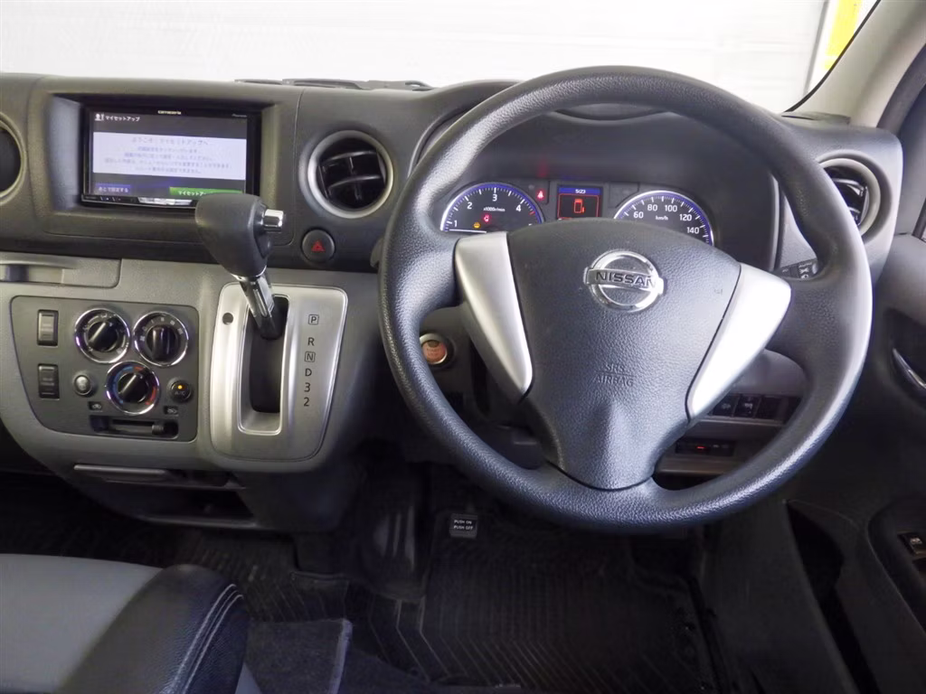NISSAN NV350 CARAVAN