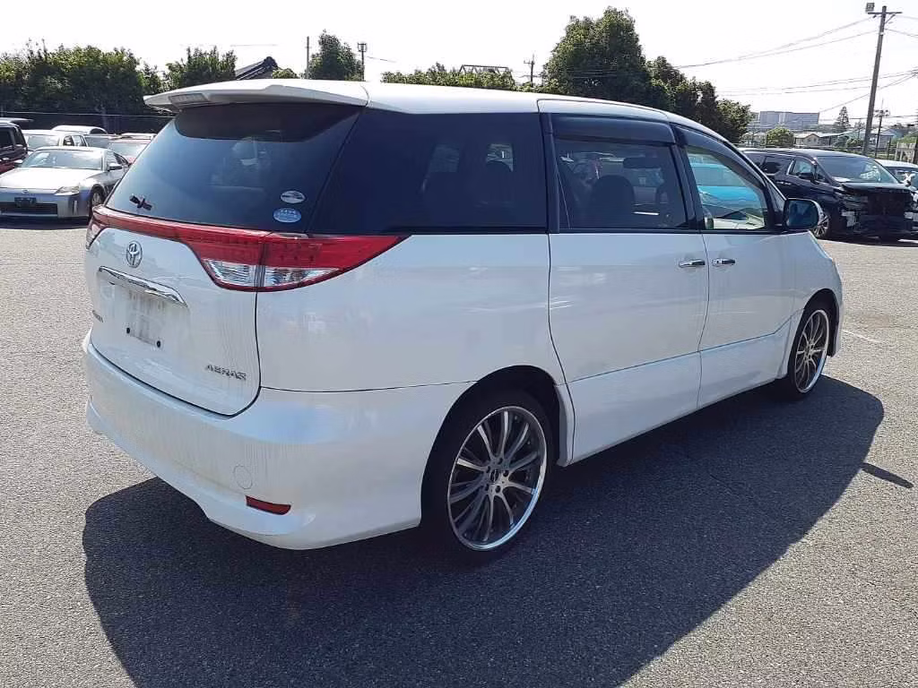 TOYOTA ESTIMA