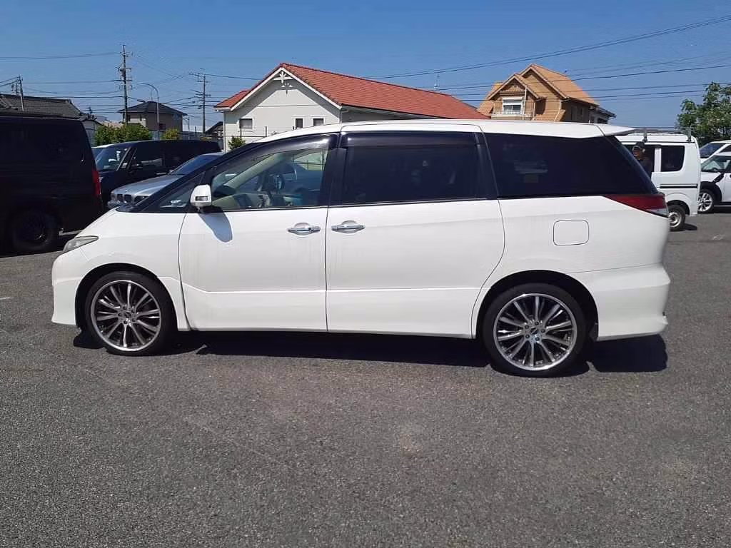 TOYOTA ESTIMA