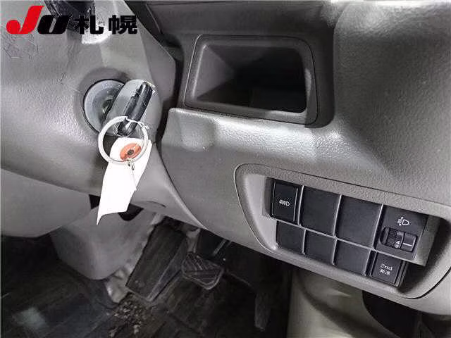 MITSUBISHI MINICAB