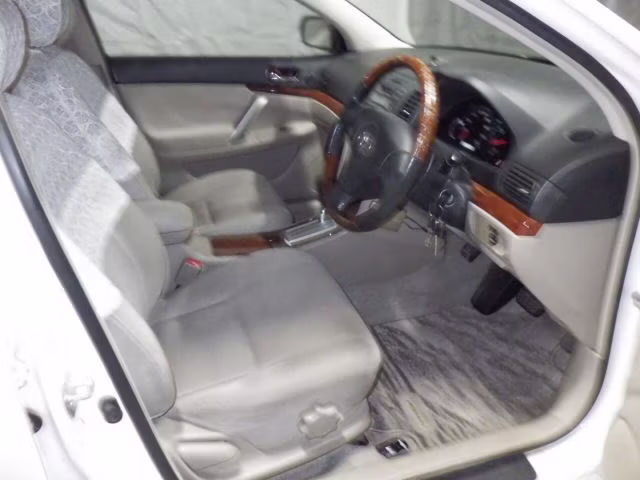 TOYOTA PREMIO