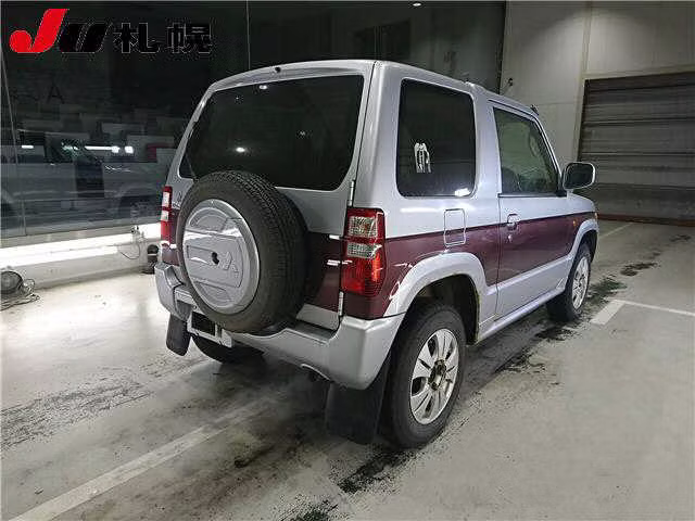 MITSUBISHI PAJERO MINI