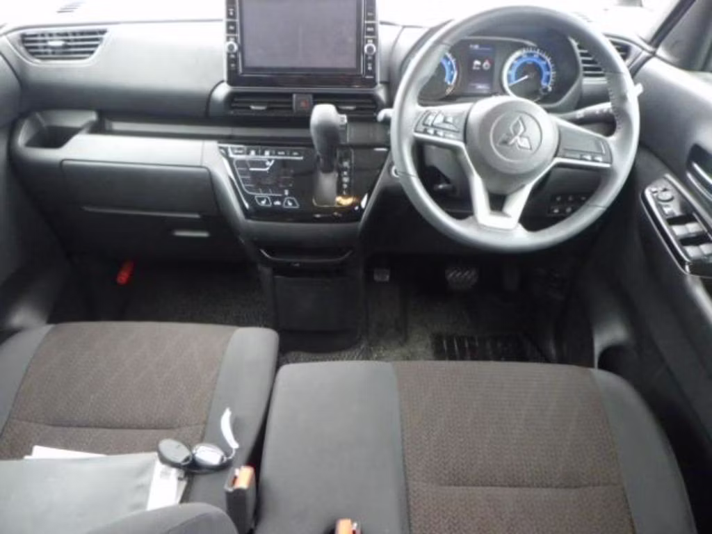 MITSUBISHI EK SPACE