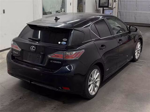 LEXUS CT200H