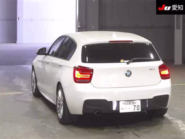 BMW 1-SERIES