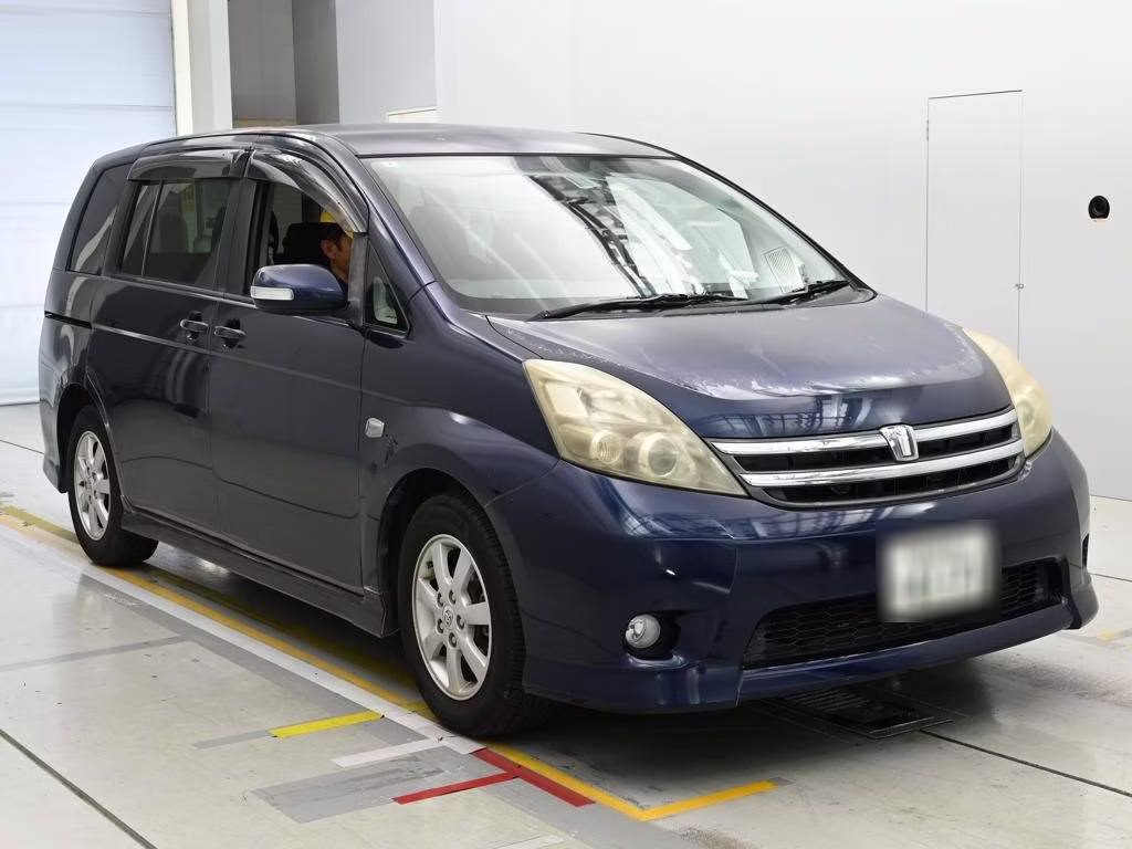 TOYOTA ISIS