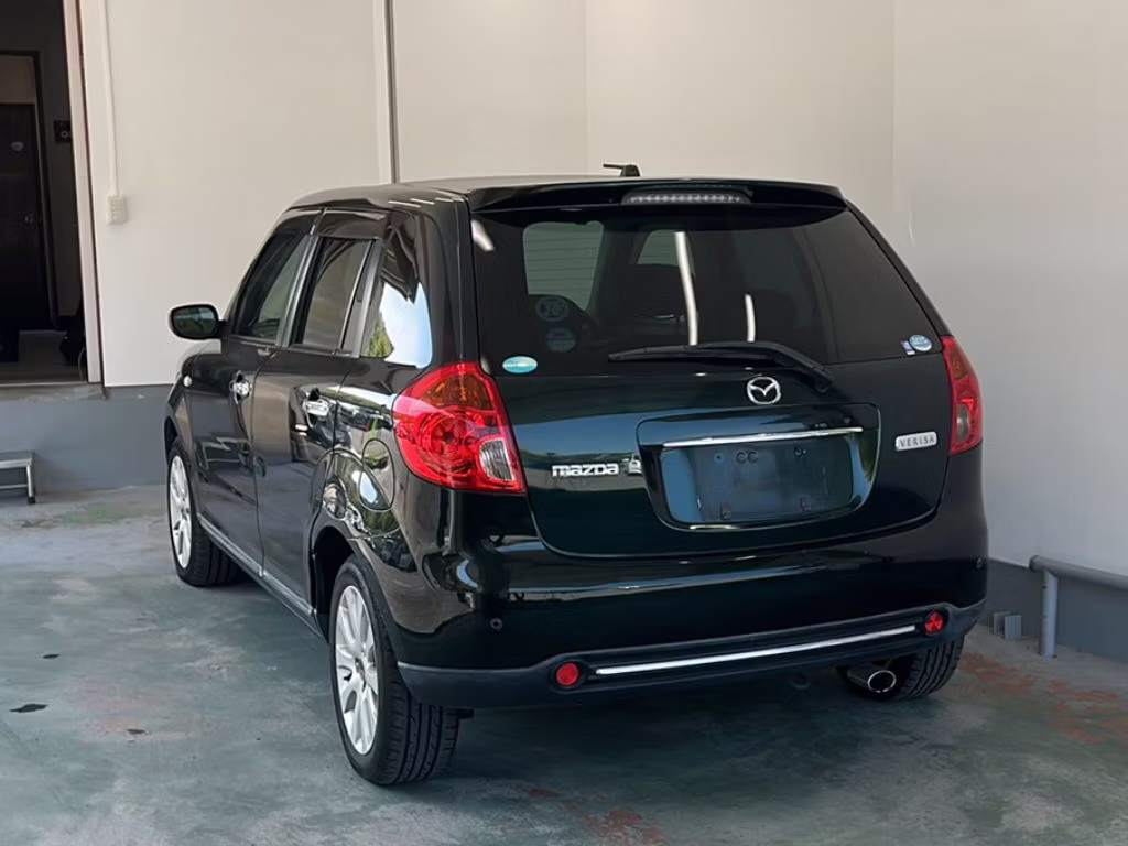 MAZDA VERISA