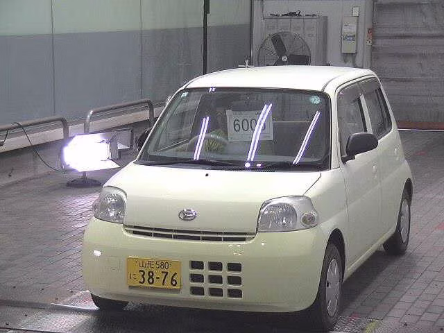 DAIHATSU ESSE