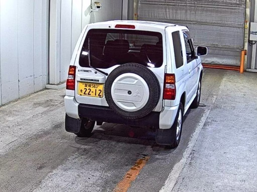 MITSUBISHI PAJERO MINI
