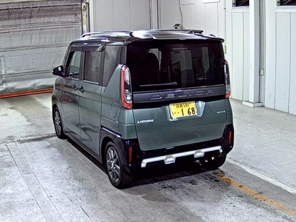 MITSUBISHI DELICA MINI