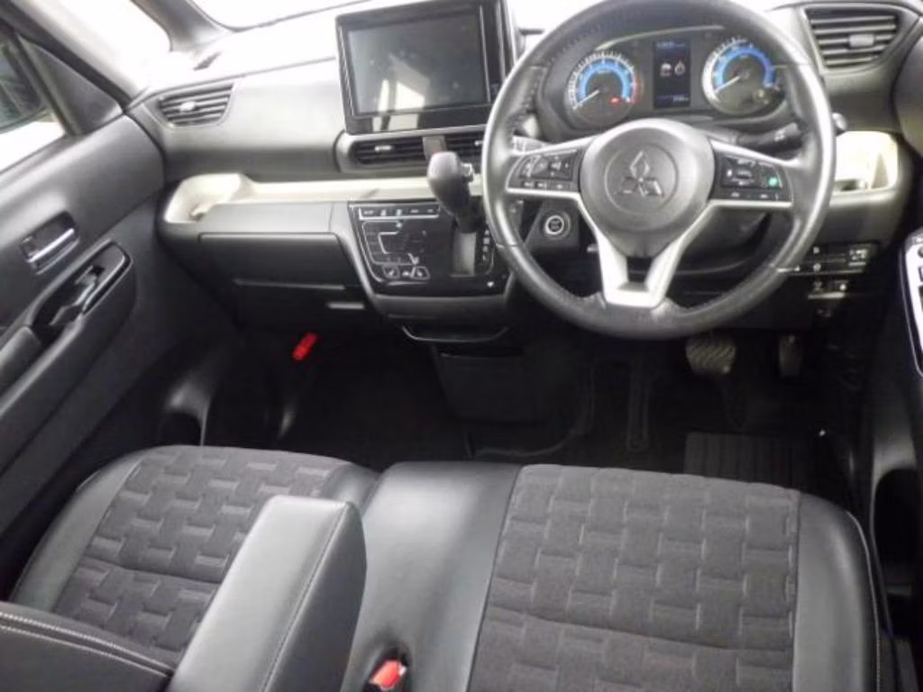 MITSUBISHI DELICA MINI