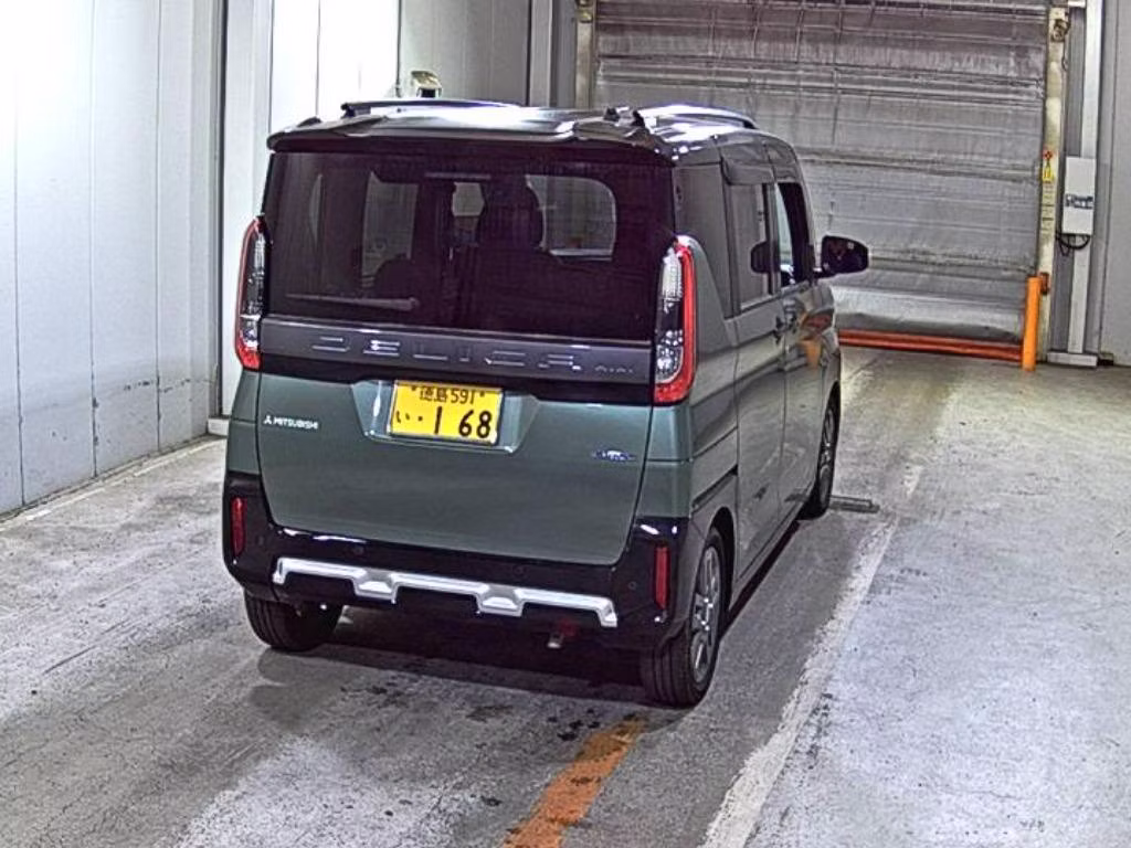 MITSUBISHI DELICA MINI