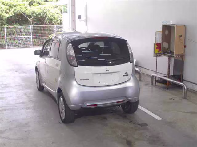 MITSUBISHI I-MIEV