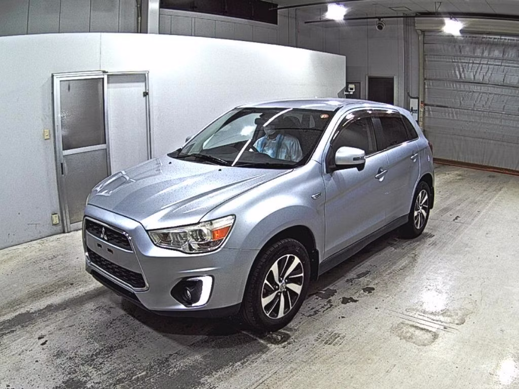 MITSUBISHI RVR
