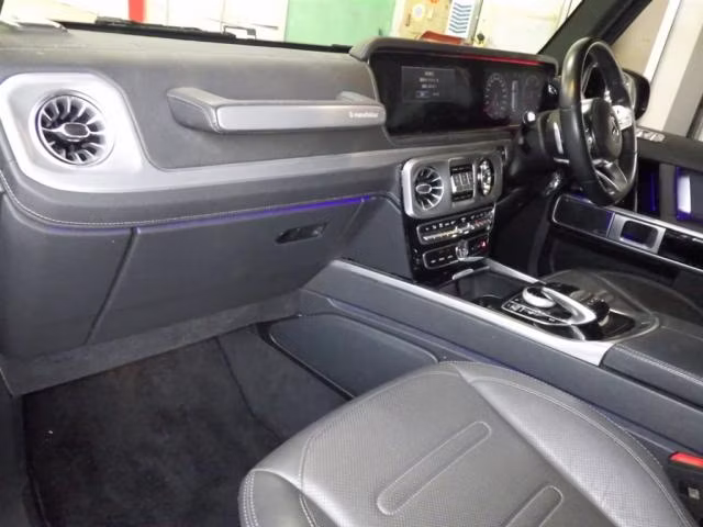 MERCEDES-BENZ G-CLASS
