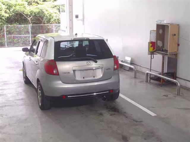 MAZDA VERISA