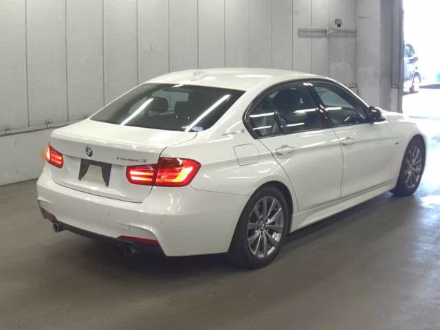 BMW 3-SERIES