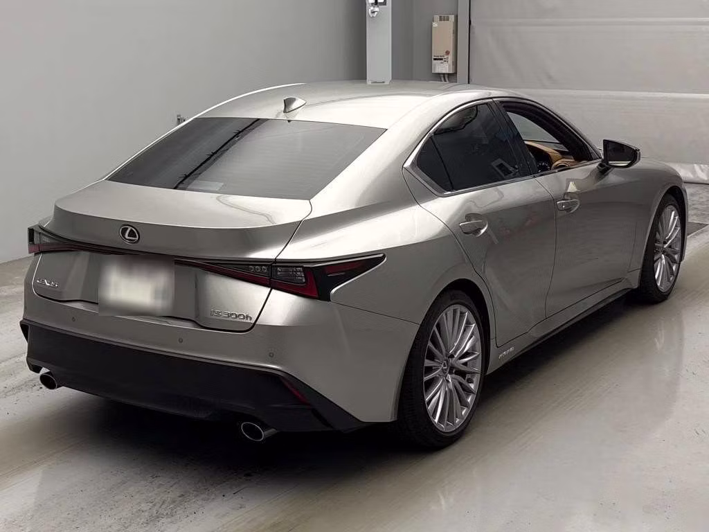LEXUS IS300H