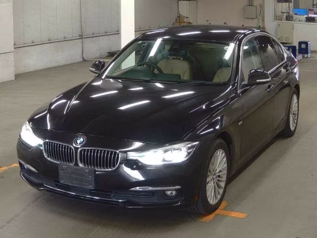 BMW 3-SERIES
