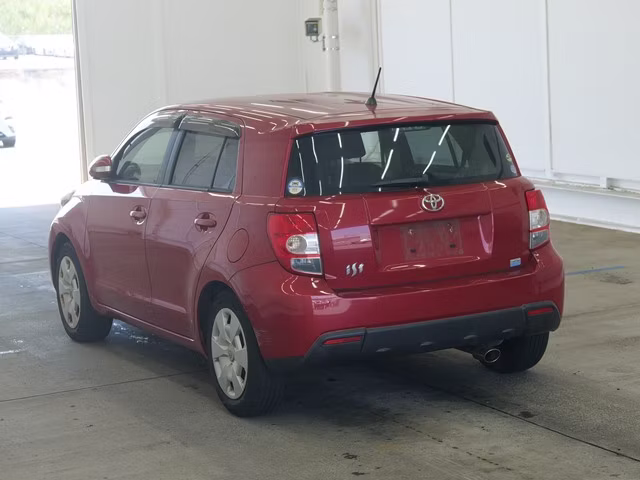 TOYOTA IST