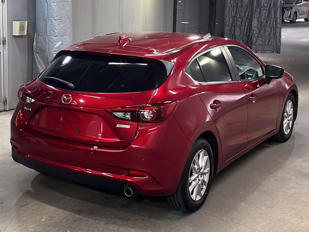 MAZDA AXELA