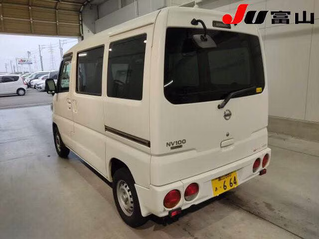 NISSAN NV100 CLIPPER