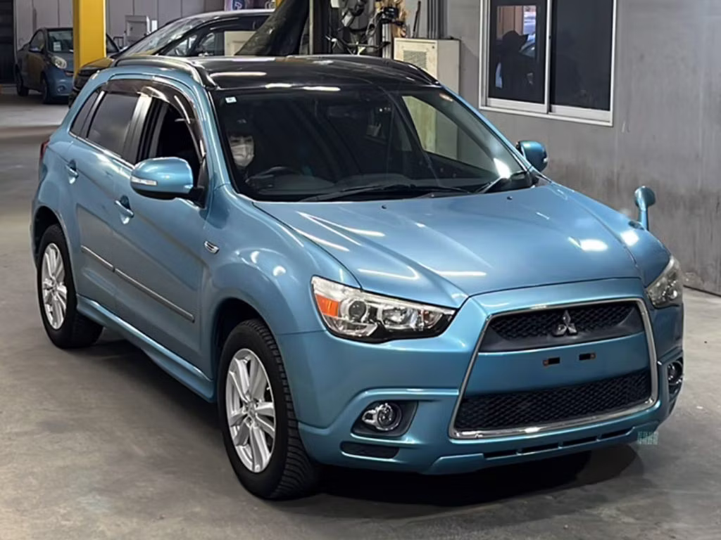 MITSUBISHI RVR
