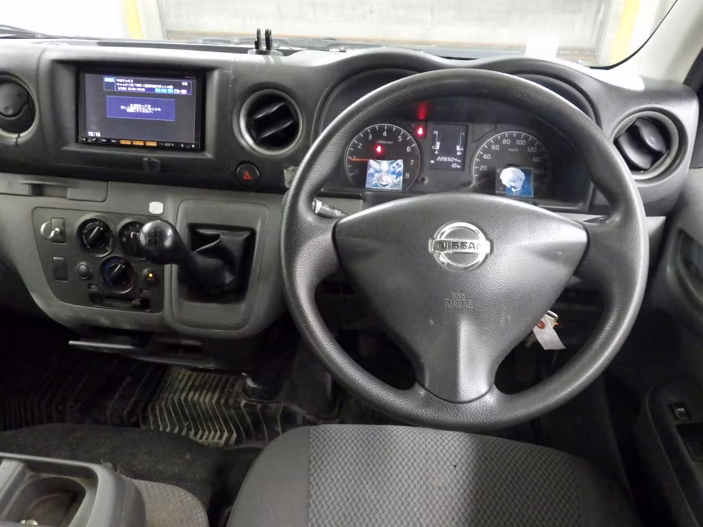 NISSAN NV350 CARAVAN