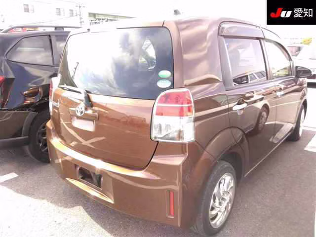 TOYOTA SPADE