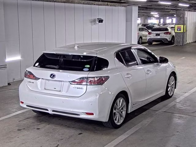 LEXUS CT200H