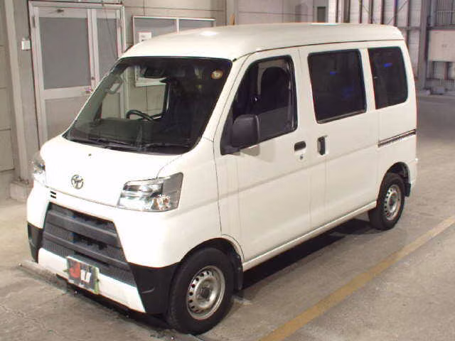 TOYOTA PIXIS VAN