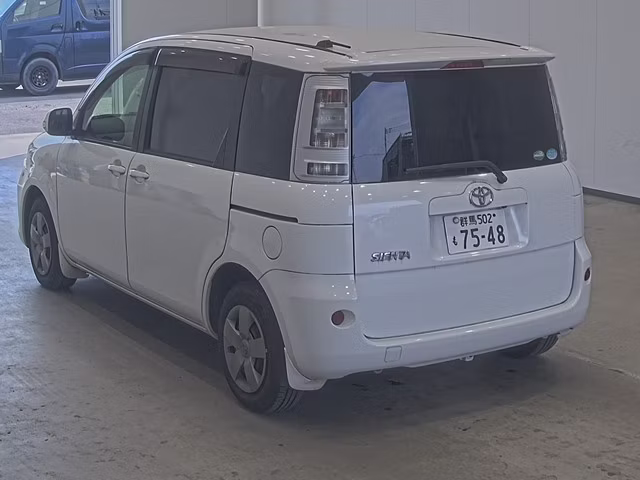 TOYOTA SIENTA