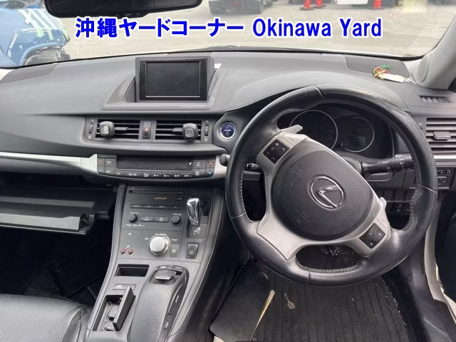 LEXUS CT200H